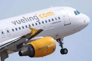 vueling hand luggage and personal item