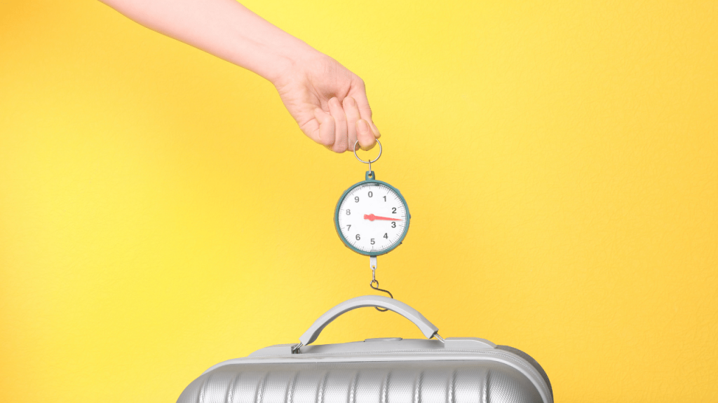 How to Tell if your Luggage is Over 50 Pounds Without a Scale