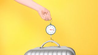 How to Tell if your Luggage is Over 50 Pounds Without a Scale