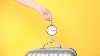 How to Tell if your Luggage is Over 50 Pounds Without a Scale