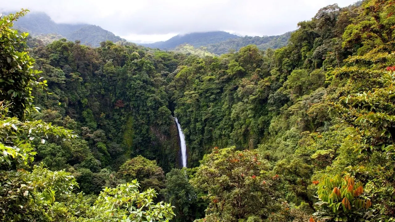 La Fortuna Waterfall in Costa Rica