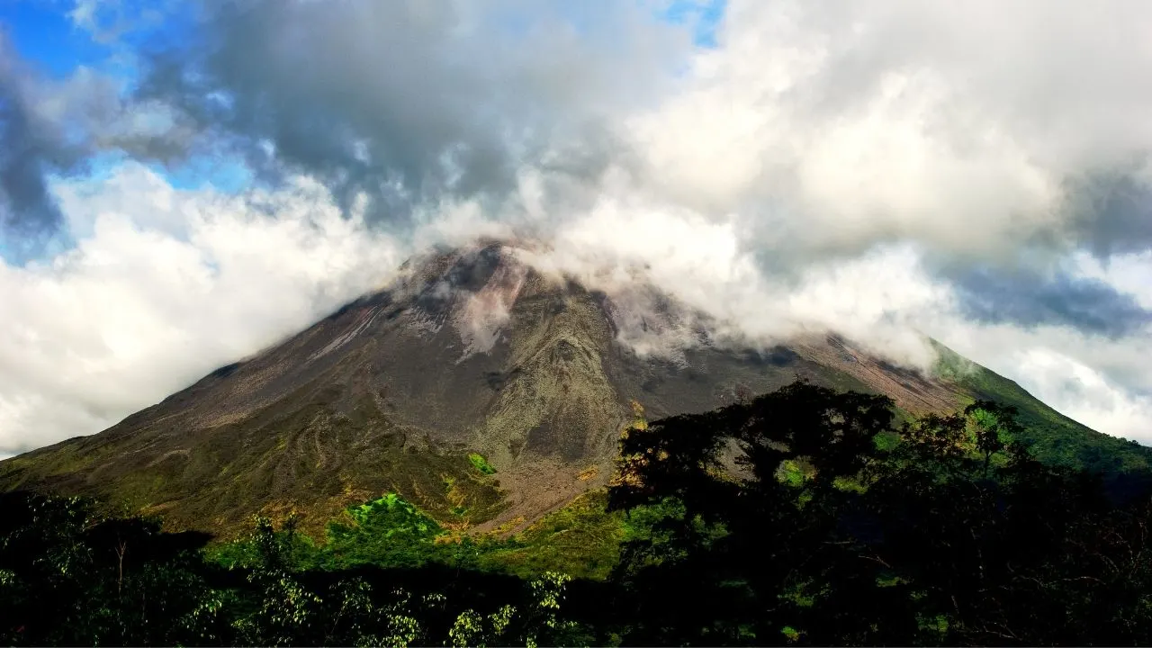 Volcano Arenal in Costa Rica