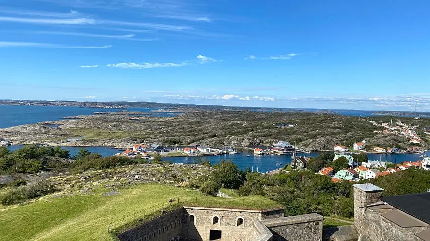 If you prefer to live in a smaller municipality in Sweden but rich in breathtaking views, Marstrand is the place to go