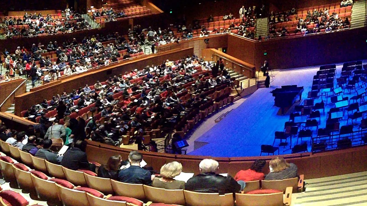 The Soka Performing Arts Center in Alisa Viejo is a modern glass building that can seat a thousand people in it