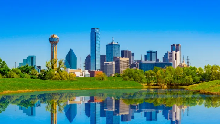 Best Places to Live in Dallas for Older Singles