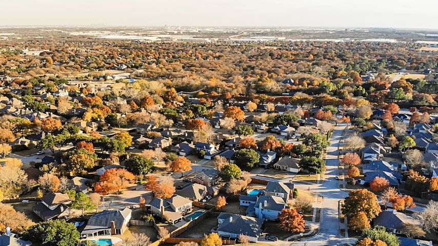 The name Flower Mound comes from a 12.5-acre flower mound located in the center of this place called The Mound.