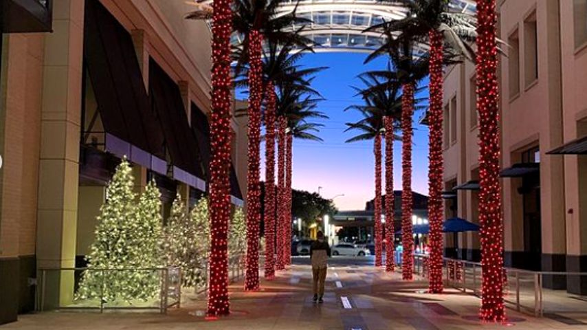 The Galleria Dallas in Addison is an upscale 4-storey shopping center that is considered as the biggest retail centers in Dallas.
