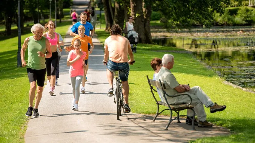 Turtle Creek offers easy access to the Katy Trail for jogging and cycling.