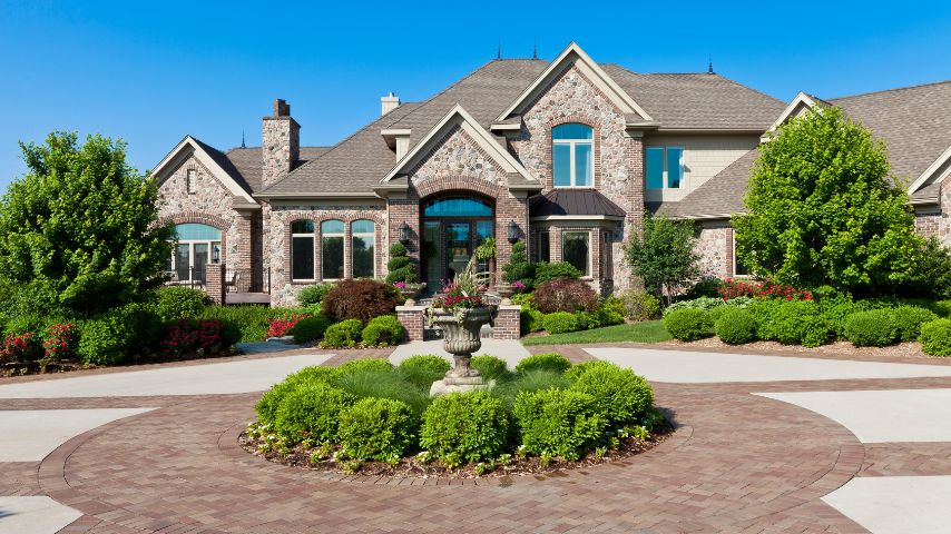 The Park Cities is home to some of the largest and most luxurious homes in Dallas.