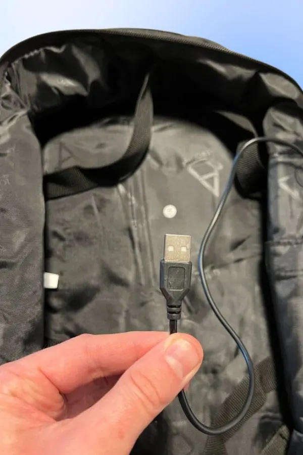 Aerolite Backpack USB Plug